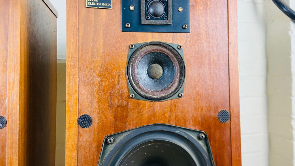 IMF ELECTRONICS CM3 SPEAKERS