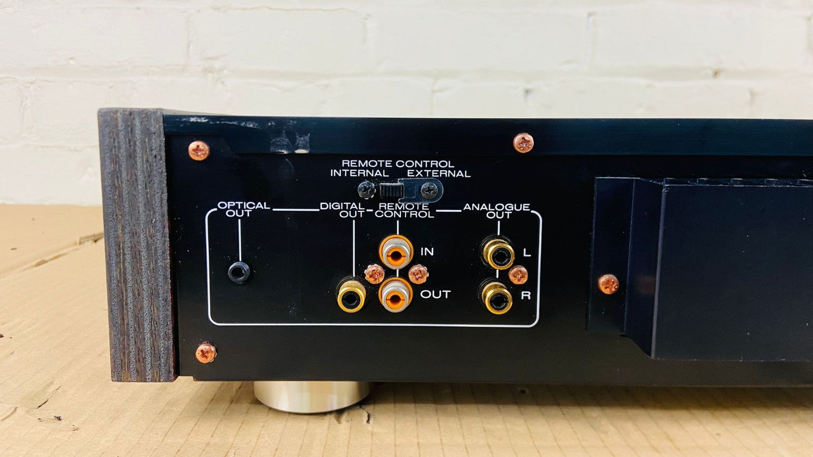 MARANTZ CD 94 CD PLAYER WITH REMOTE