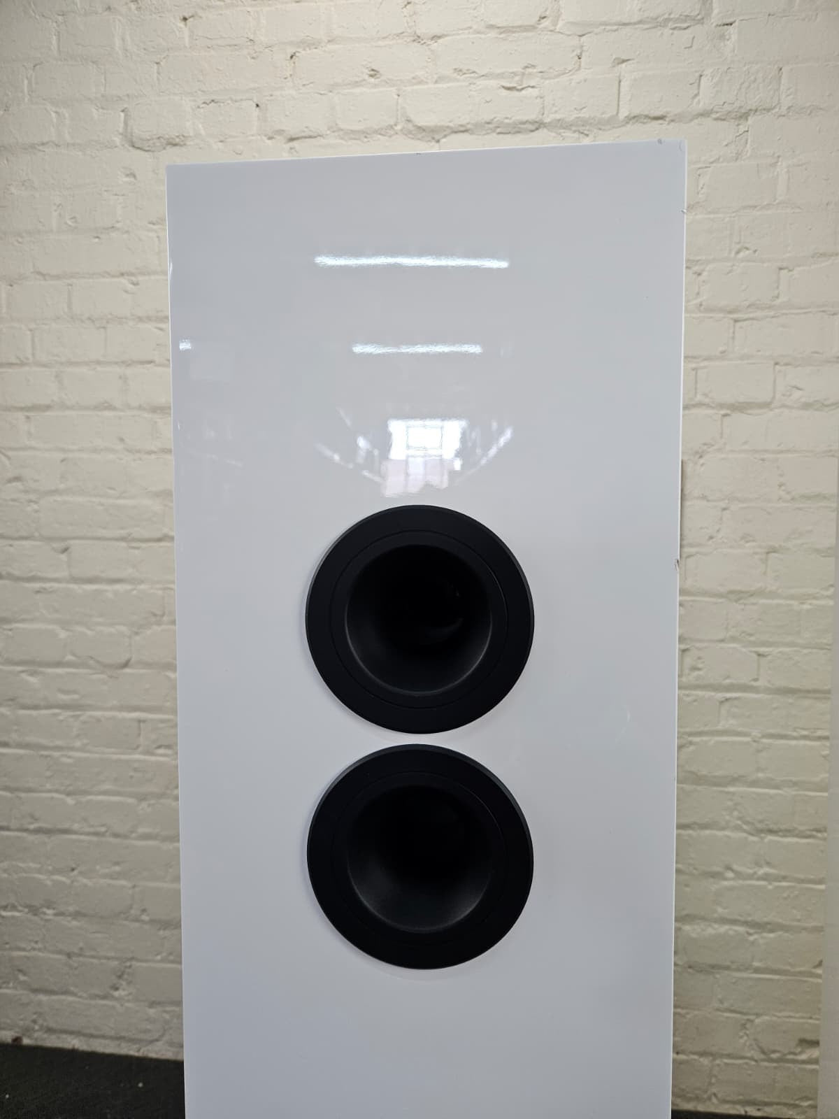 KEF R900 FLOOR STANDING SPEAKERS