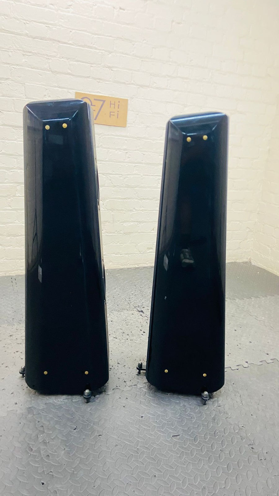 SONUS FABER CONCERTO GRAND PIANO FLOOR STANDING SPEAKERS