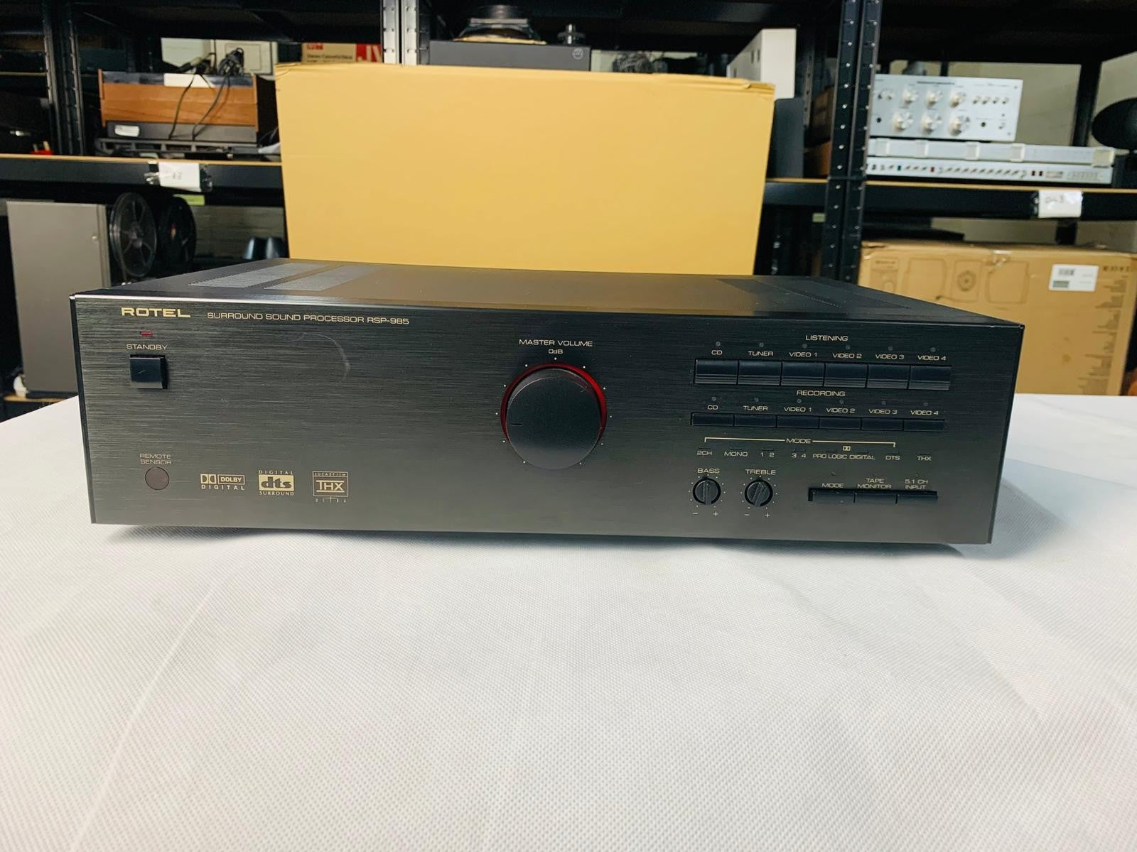 ROTEL RSP 985 SURROUND SOUND PROCESSOR WITH REMOTE