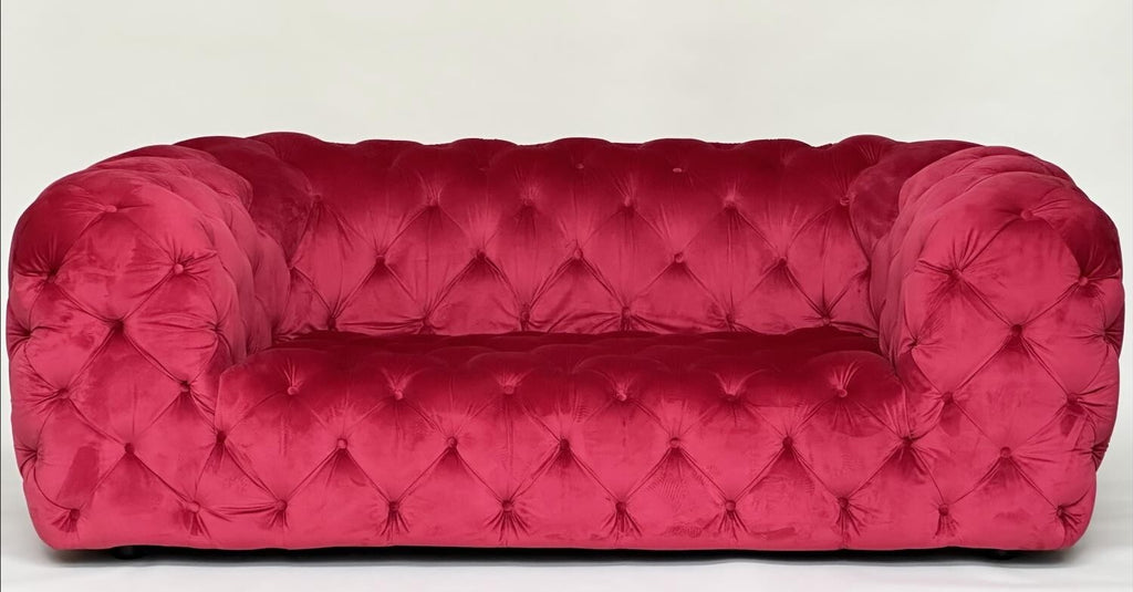 TWO SEAT SOFA RED VELVET CHESTERFEILD STYLE COUCH SETTEE LOUNGE