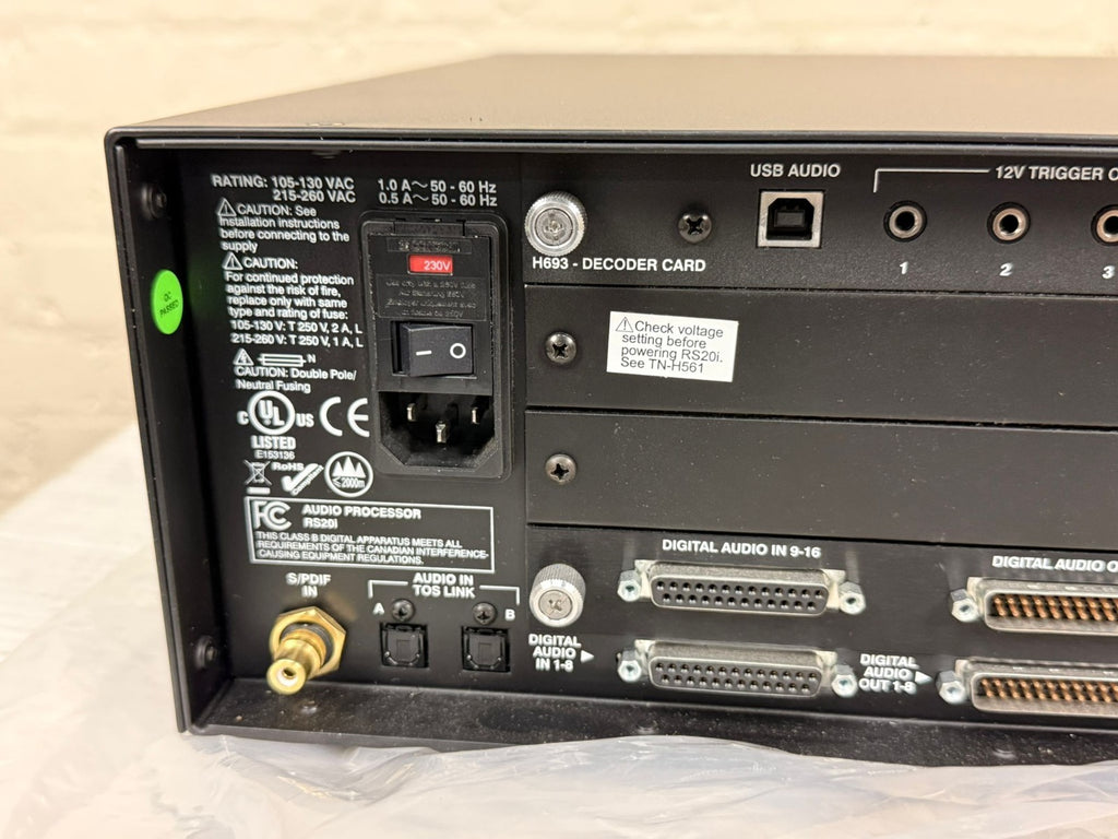 DATASAT RS20i 16-channel surround sound processor CINEMA