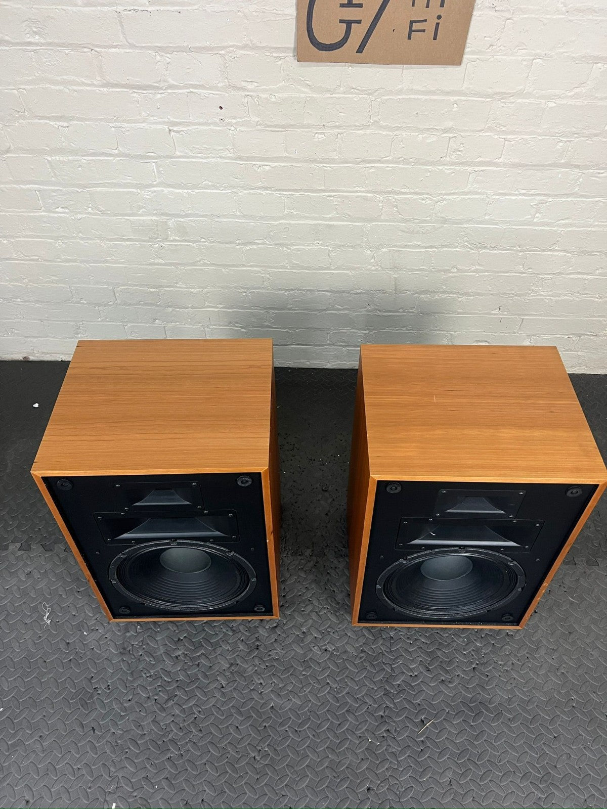 KLIPSCH HERESY IV NATURAL CHERRY FLOOR STANDING SPEAKERS