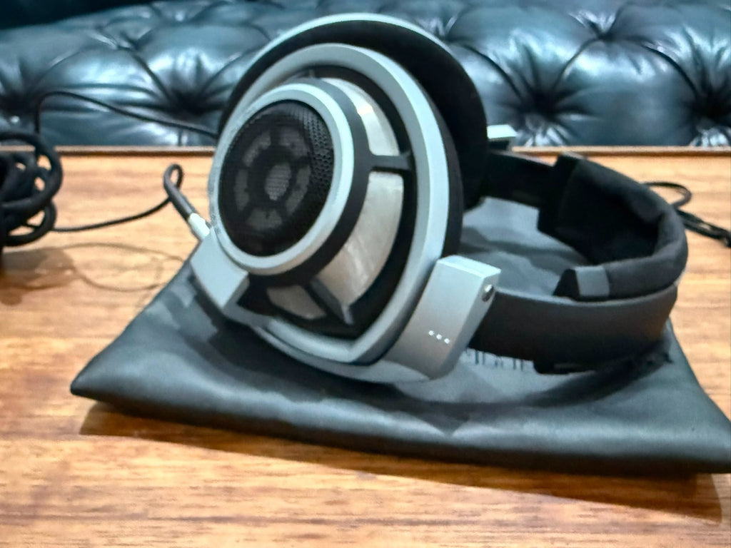 SENNHEISER HD 800 HEADPHONES WITH BAG