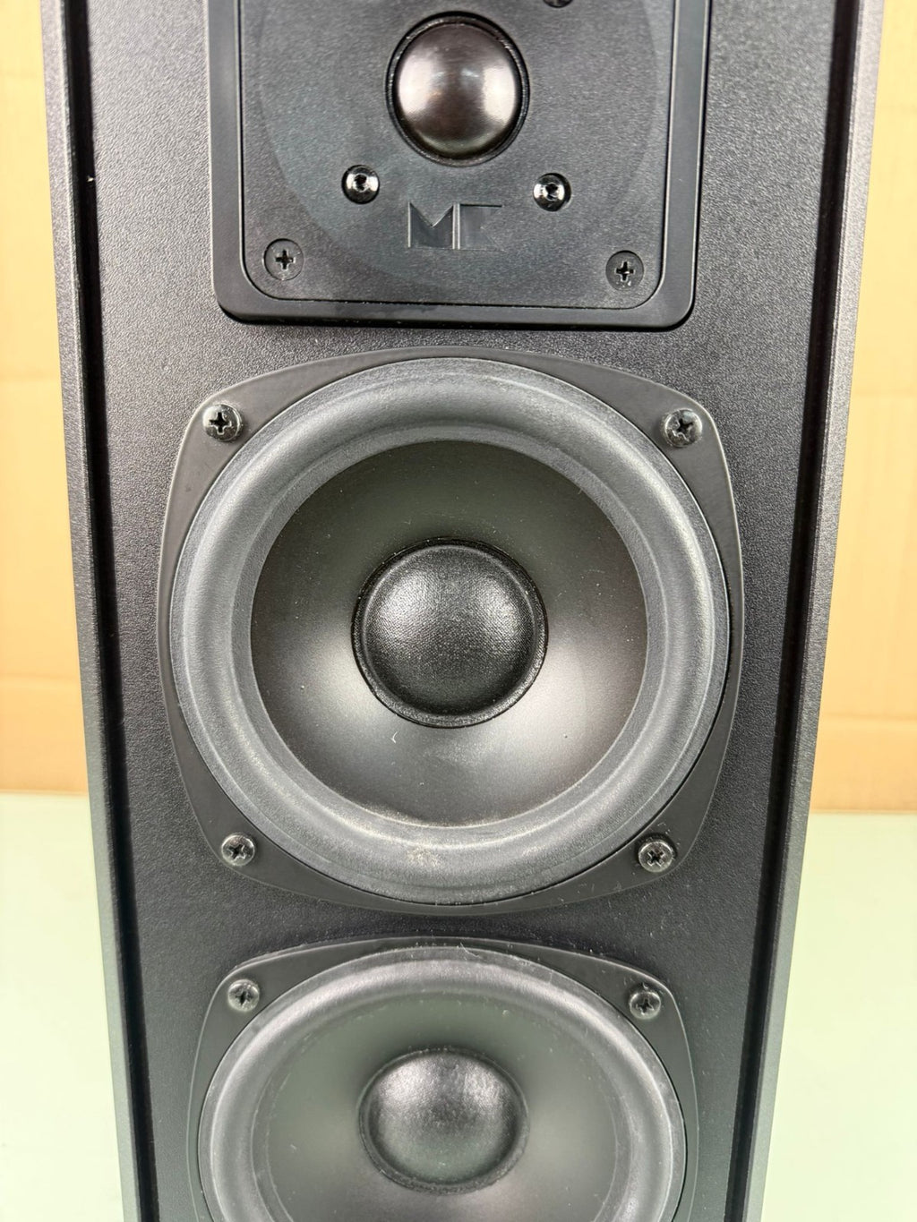 Miller Kreisel M&K SOUND LCR750 RIGHT SPEAKER