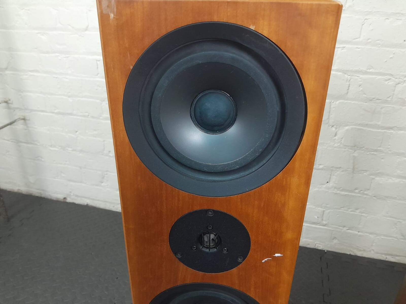 LINN KEILIDH FLOOR STANDING SPEAKERS