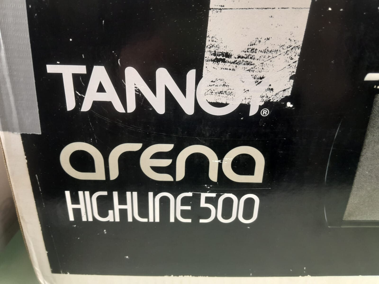 TANNOY ARENA HIGHLINE 500 SPEAKER WITH WALL BRACKET