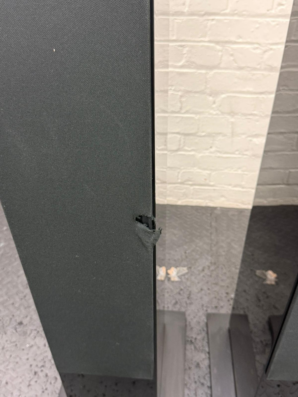 BOWERS & WILKINS B&W 703 S2 FLOOR STANDING SPEAKERS