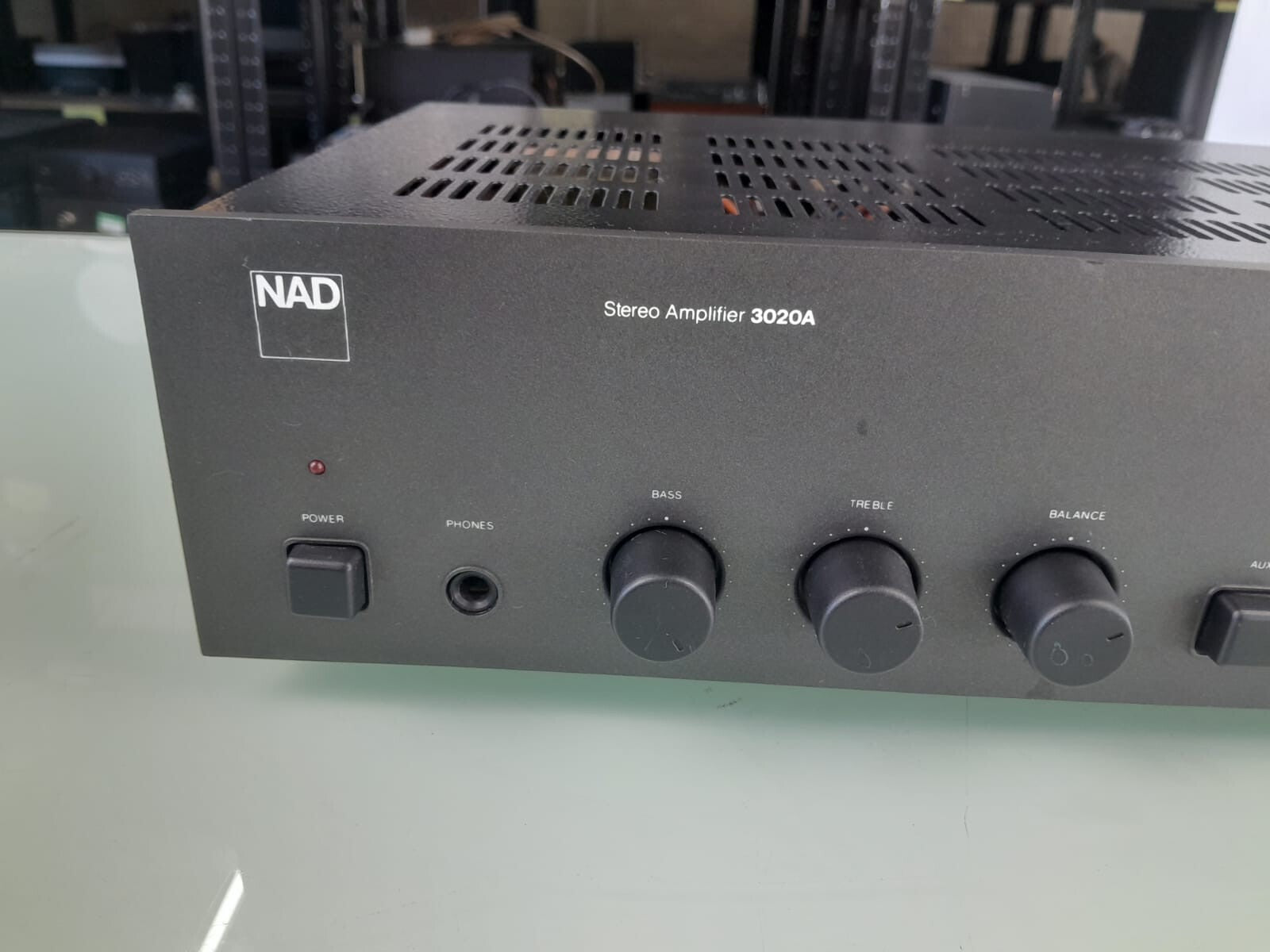 NAD 3020A STEREO AMPLIFIER