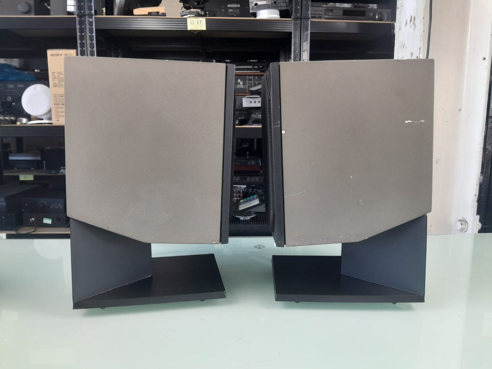 Bowers & Wilkins CM1 SPEAKERS