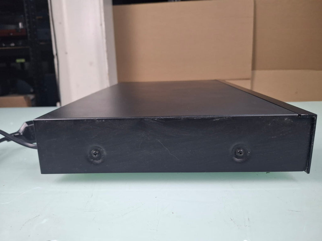 PARASOUND P/FET 900 FET CLASS A DISCRETE PREAMPLIFIER