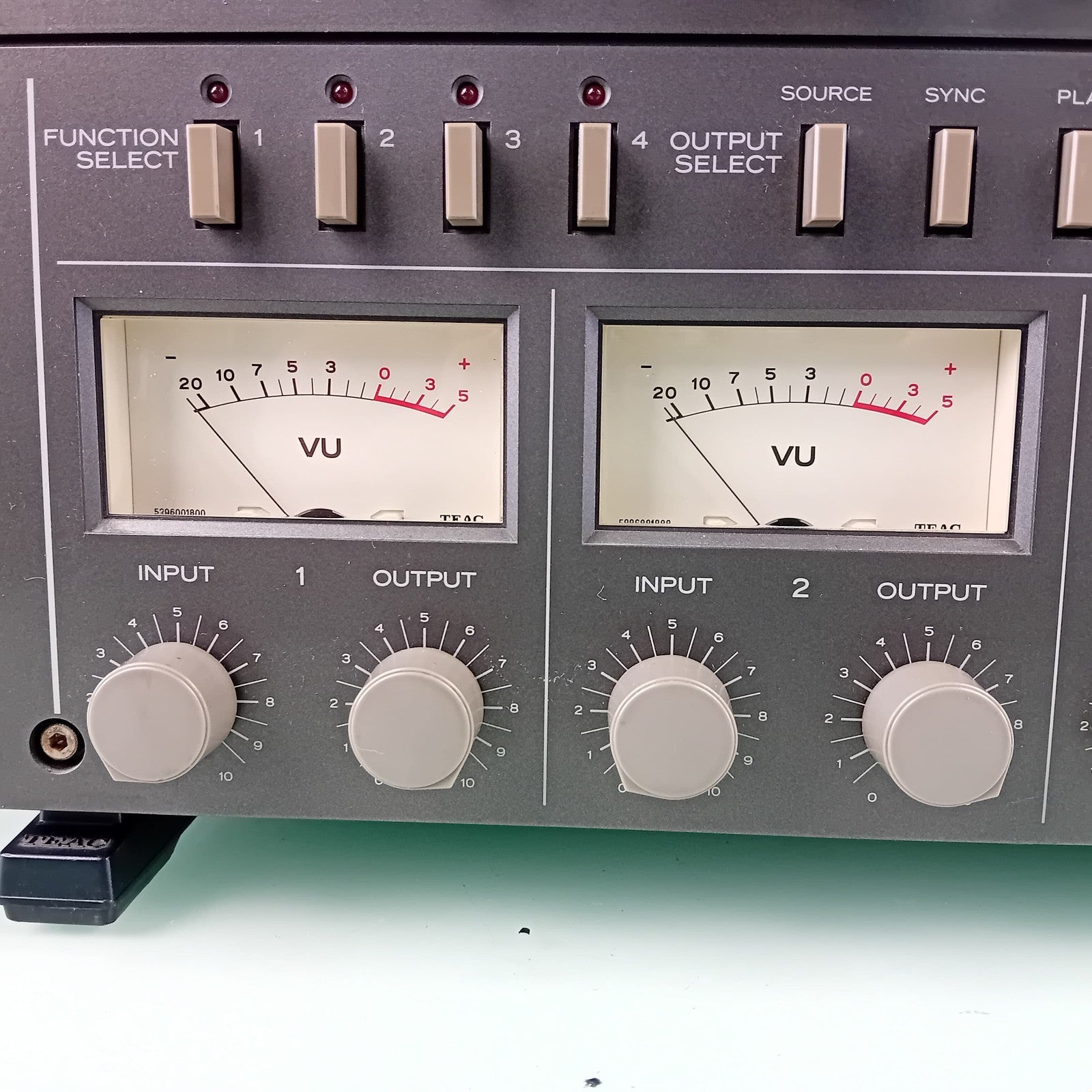 TEAC TASCAM 22-4 REEL TO REEL