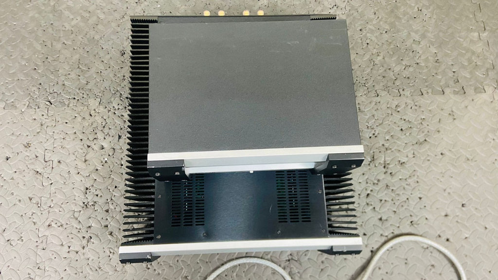 MUSICAL FIDELITY KW 750 POWER AMPLIFIER WITH KW 750 PSU POWER SUPPLY