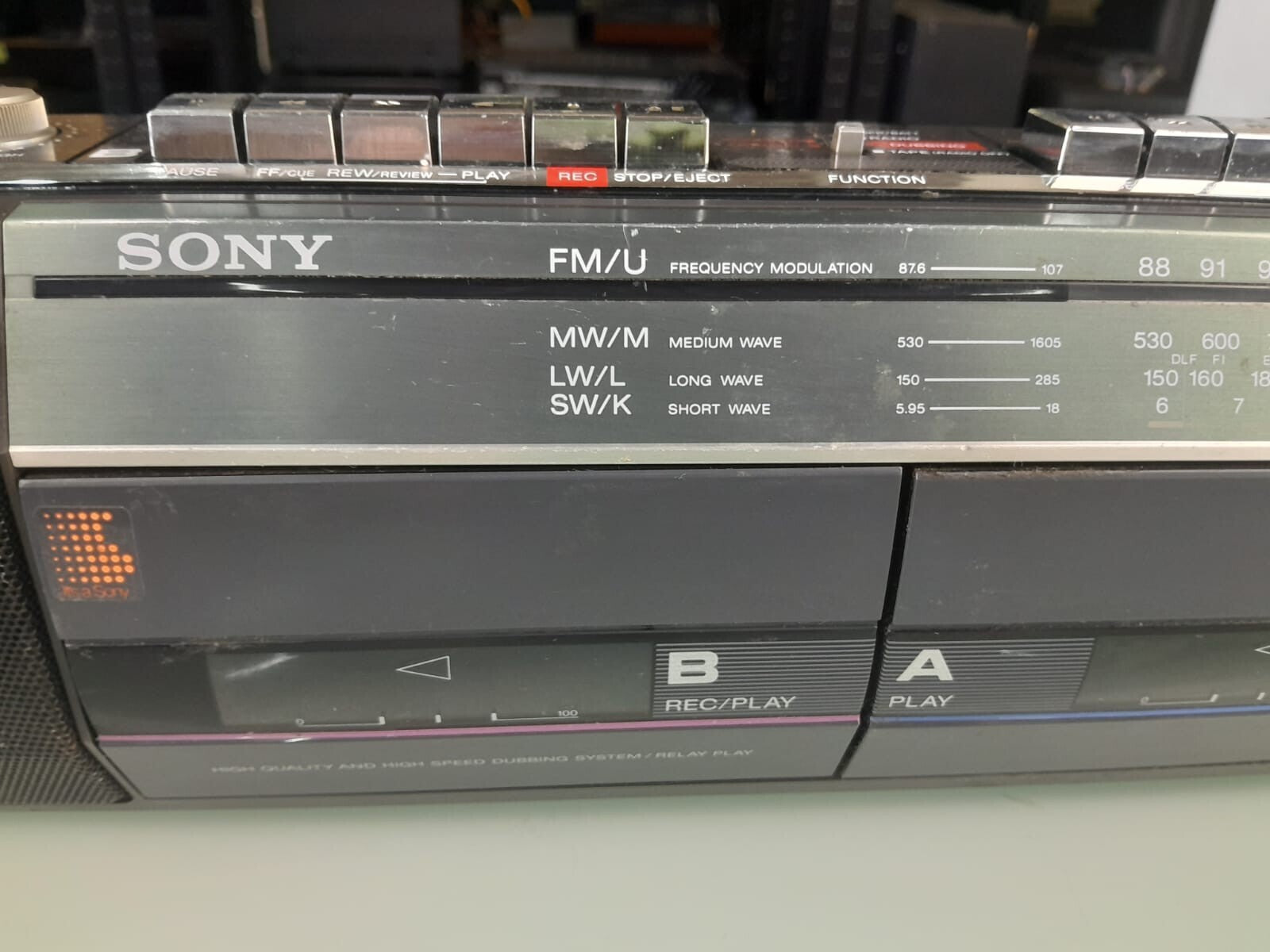 SONY CFS W30IL FM/MW/LW/SW STEREO CASSETTE RECORDER