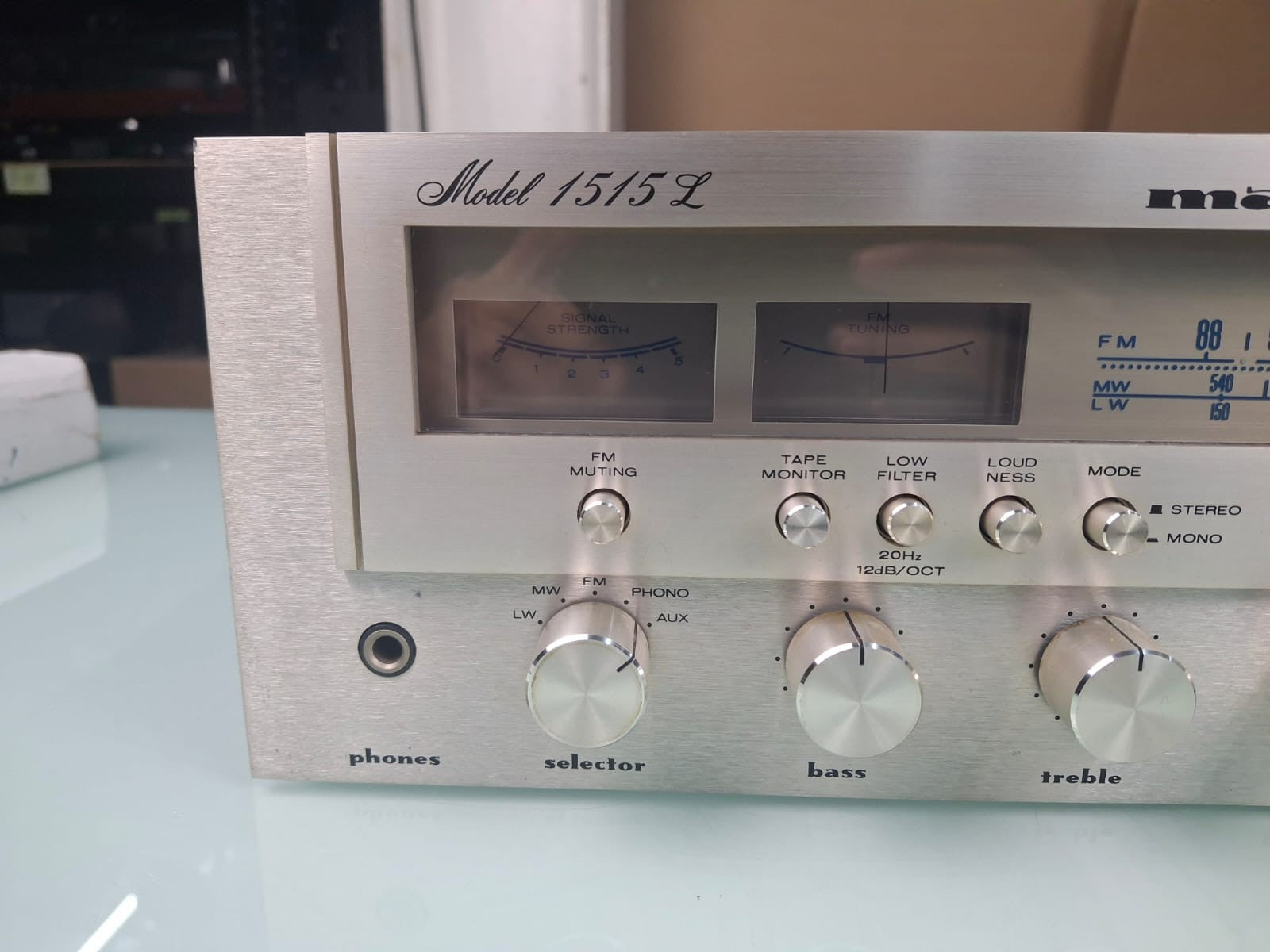 MARANTZ 1515L MW / LW / FM STEREO RECEIVER