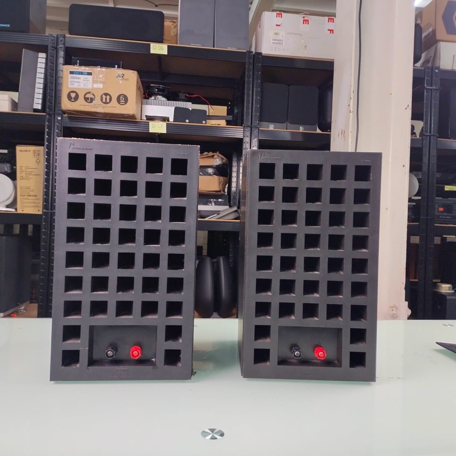 BOWERS & WILKINS B&W SPEAKERS