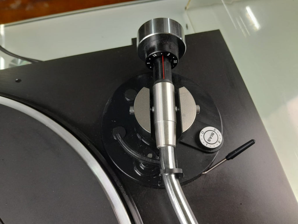 SANSUI FR D3 TURNTABLE