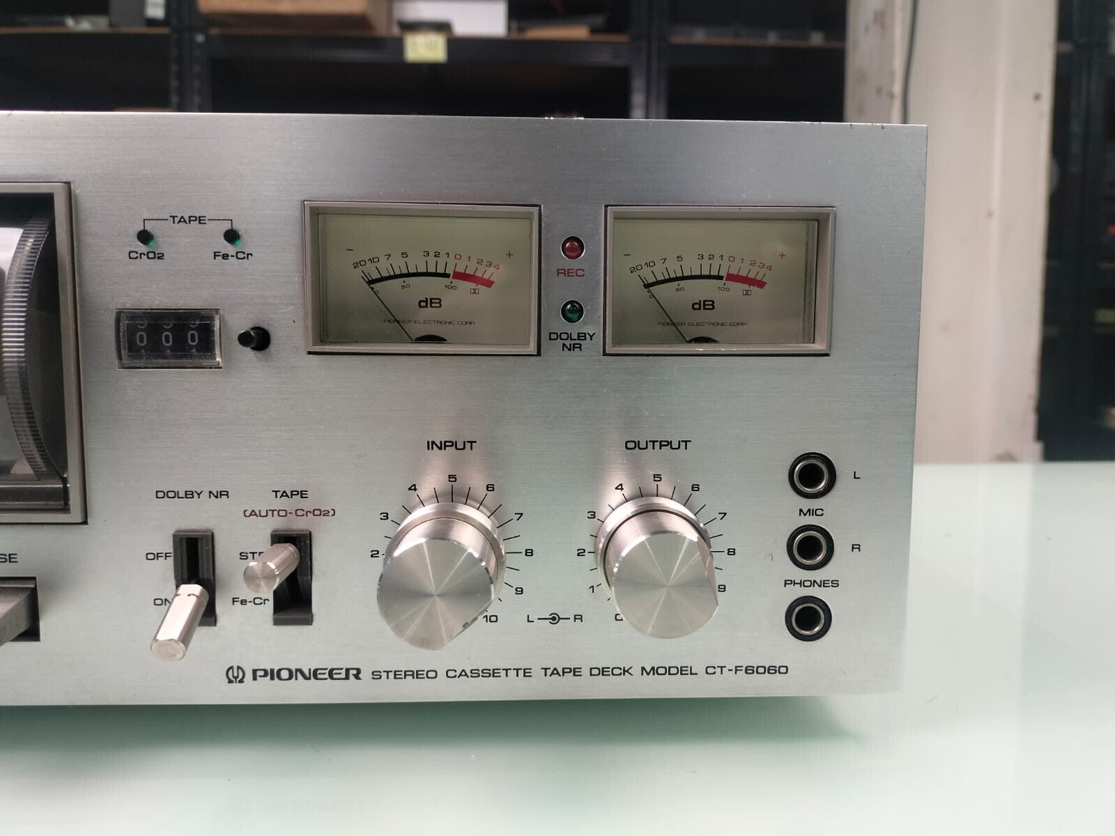PIONEER CT-F6060 STEREO CASSETTE TAPE DECK