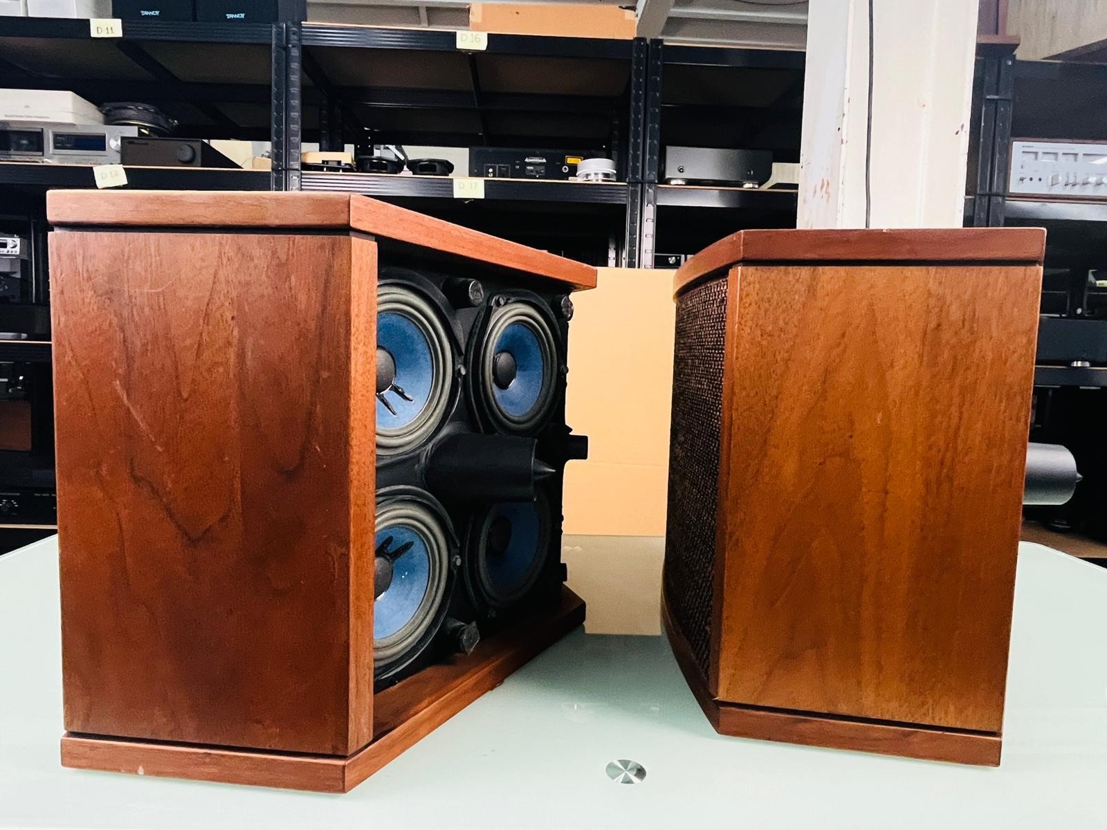 BOSE 901 SERIES IV SPEAKERS