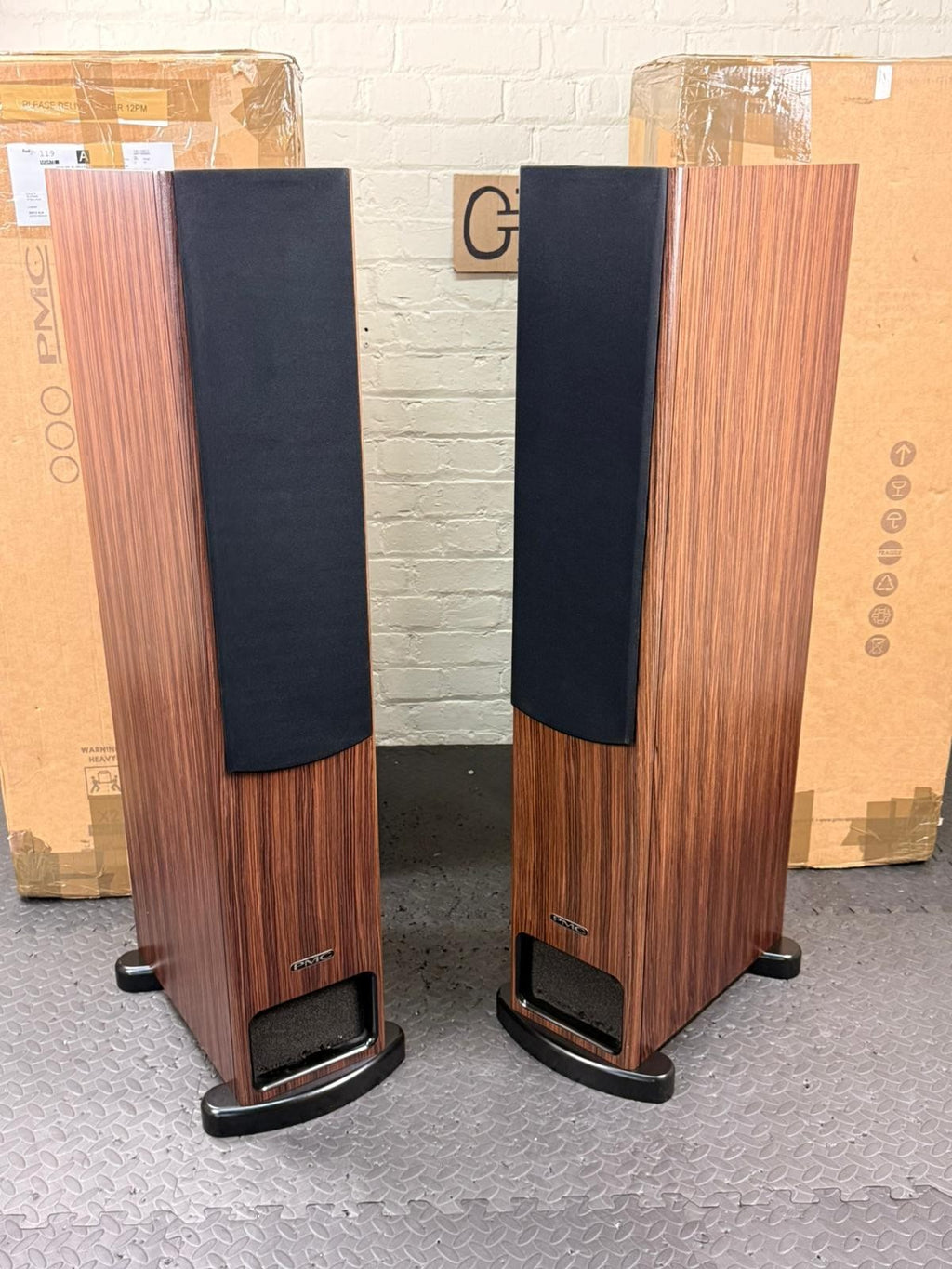 PMC PB1i SIGNATURE FLOORSTANDING SPEAKERS